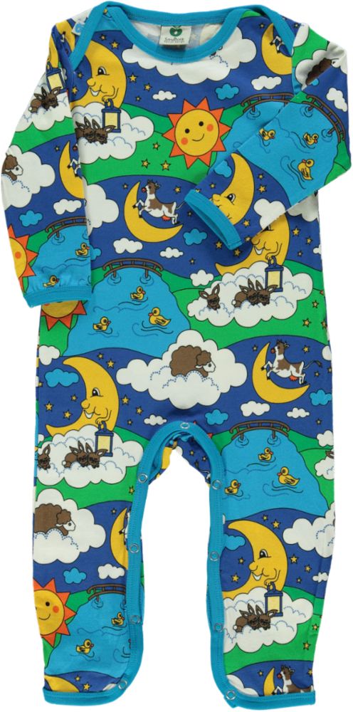 Long-sleeved baby suit with night landscape